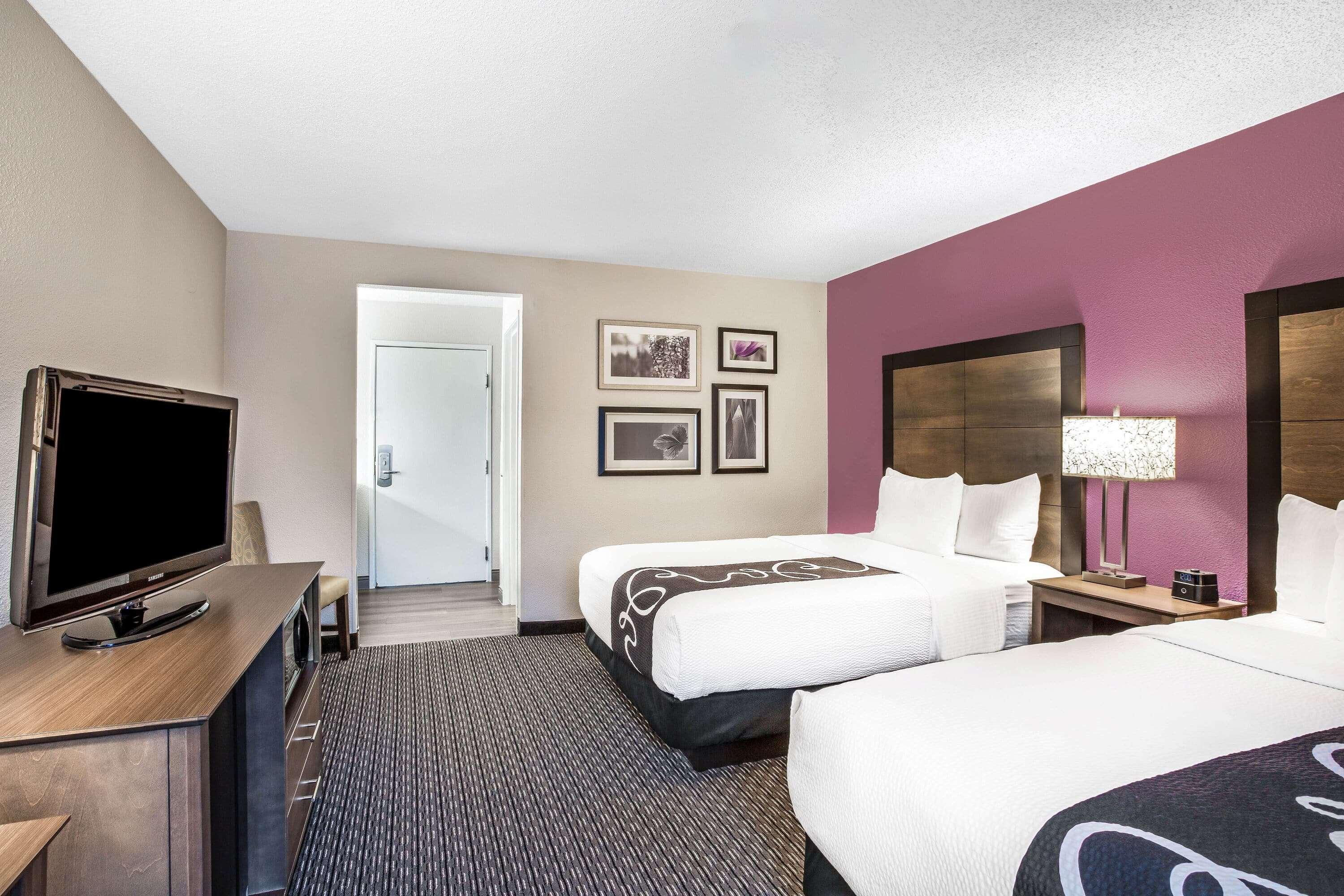 Hotel La Quinta By Wyndham Hartford Bradley Airport Windsor Locks Exterior foto