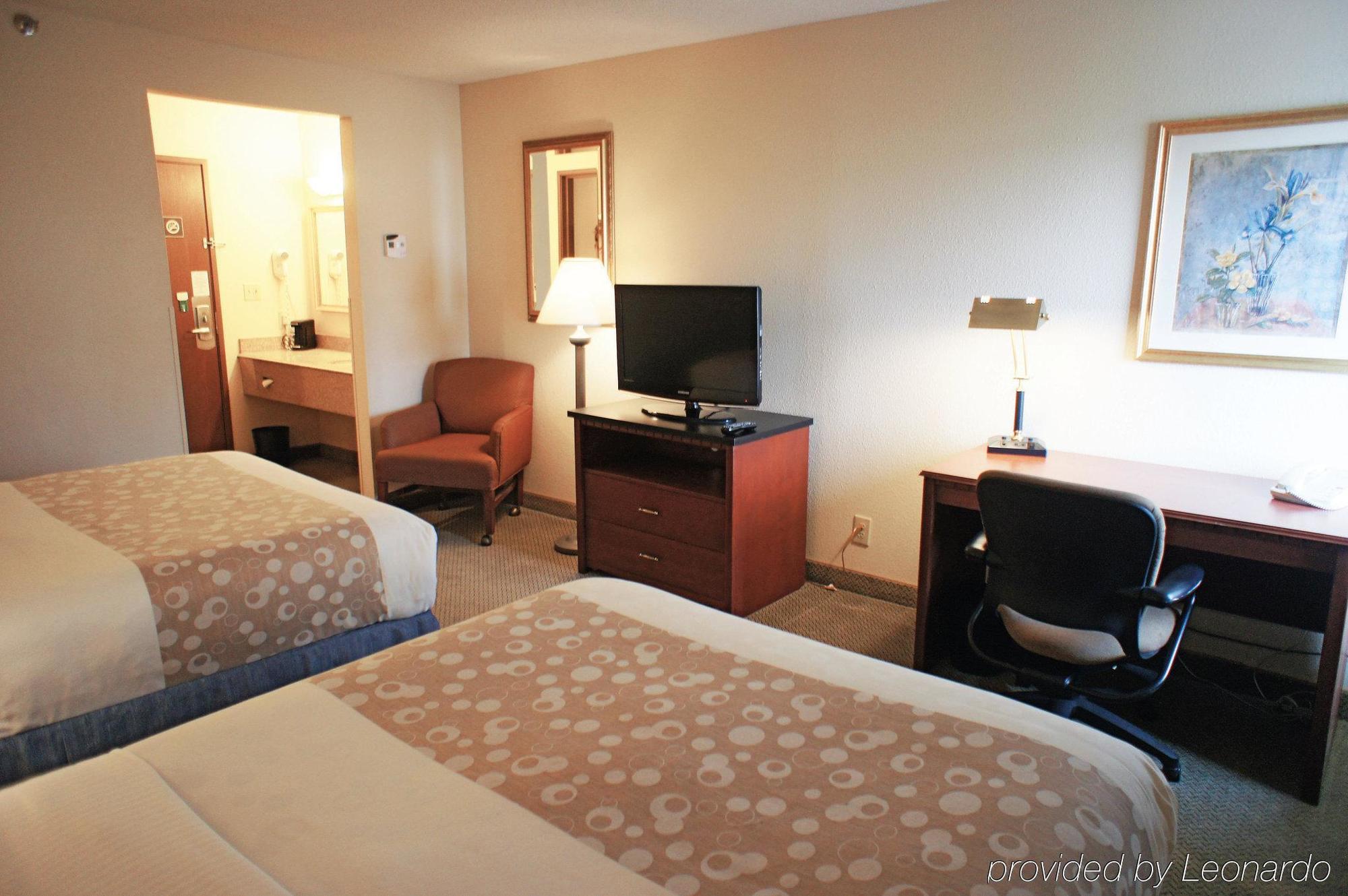 Hotel La Quinta By Wyndham Hartford Bradley Airport Windsor Locks Exterior foto
