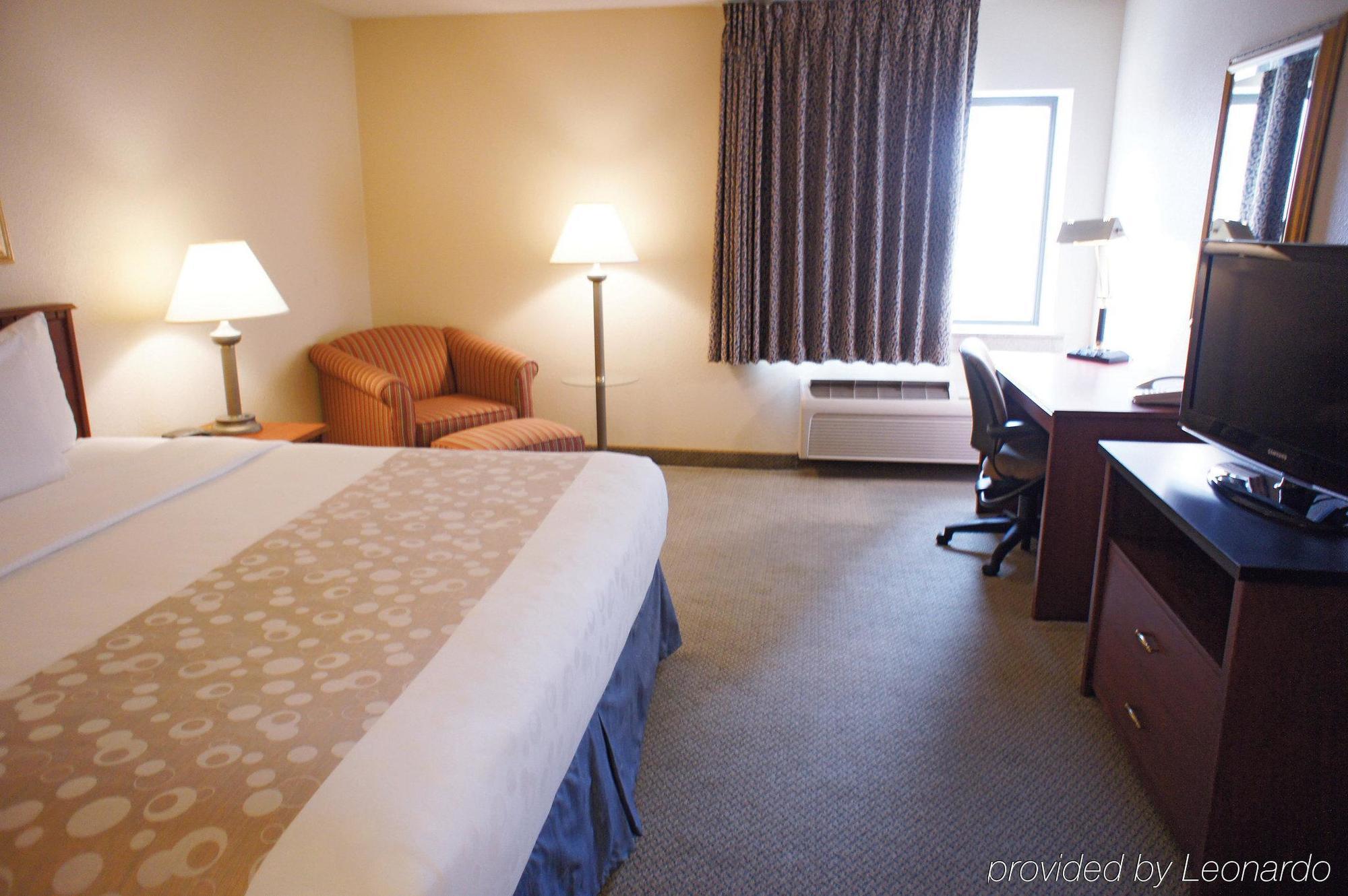 Hotel La Quinta By Wyndham Hartford Bradley Airport Windsor Locks Exterior foto